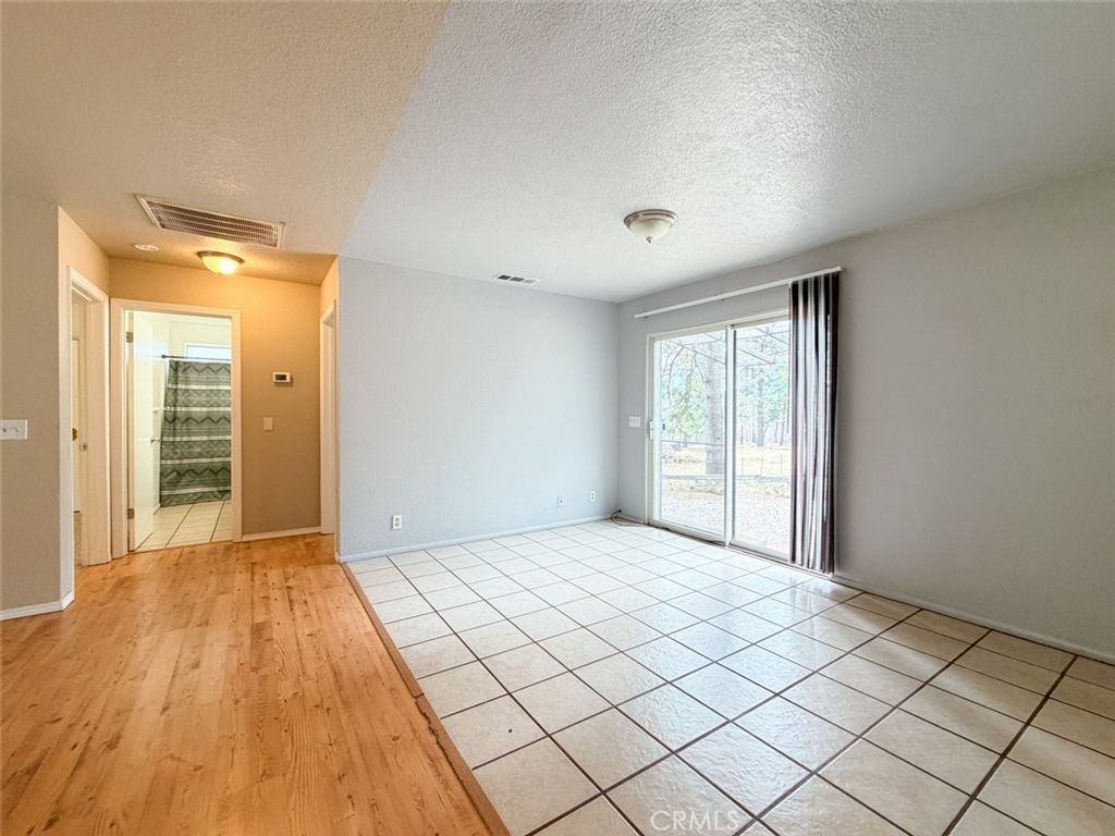 Image 15 of property listing at 9803 Cohasset Road, Chico, CA 95973