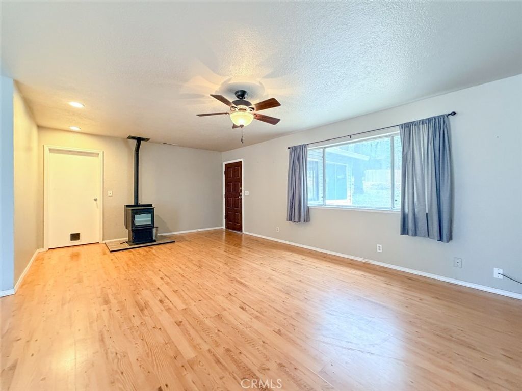 Image 7 of property listing at 9803 Cohasset Road, Chico, CA 95973