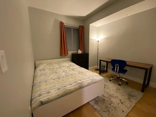 260 Beacon St 205, Somerville, MA 02143