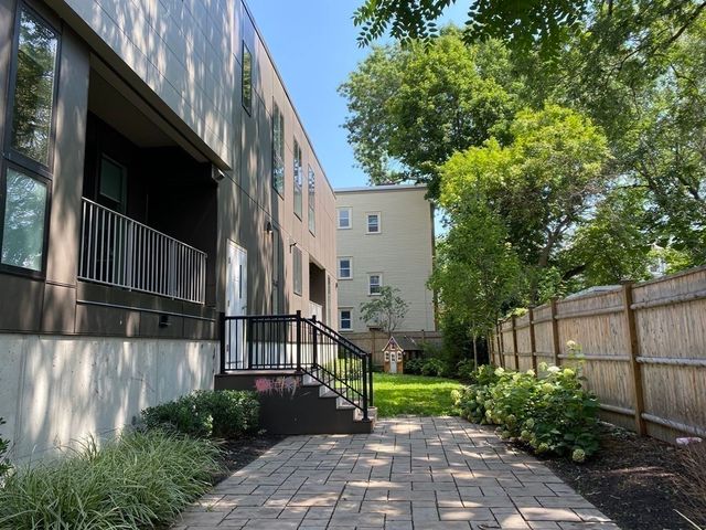 260 Beacon St 205, Somerville, MA 02143