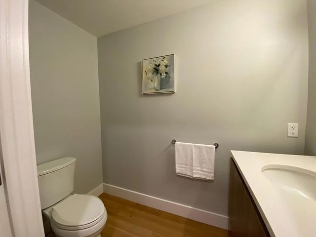 260 Beacon St 205, Somerville, MA 02143