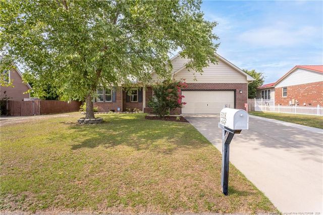 6318 Streeter Drive, Hope Mills, NC 28348