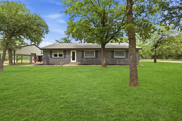 992 Fm 2210, Bridgeport, TX 76426