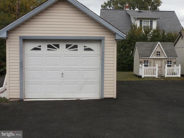 306 N OXFORD VALLEY RD, Fairless Hills, PA 19030