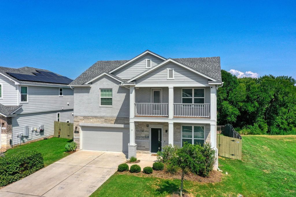 10001 Dalliance LN, Manor, TX 78653