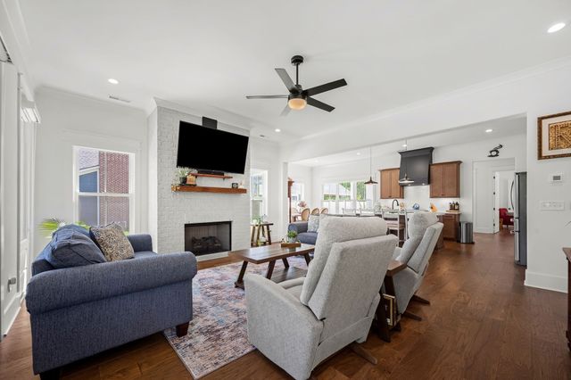 406 Minerva Dr, Murfreesboro, TN 37130