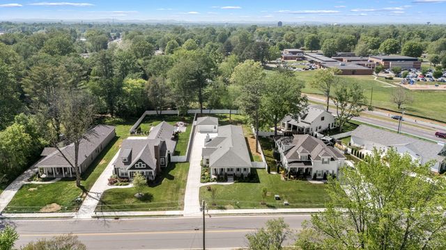 406 Minerva Dr, Murfreesboro, TN 37130