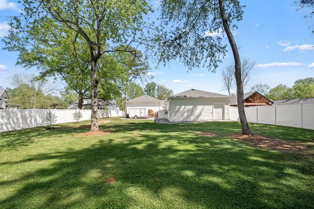 406 Minerva Dr, Murfreesboro, TN 37130