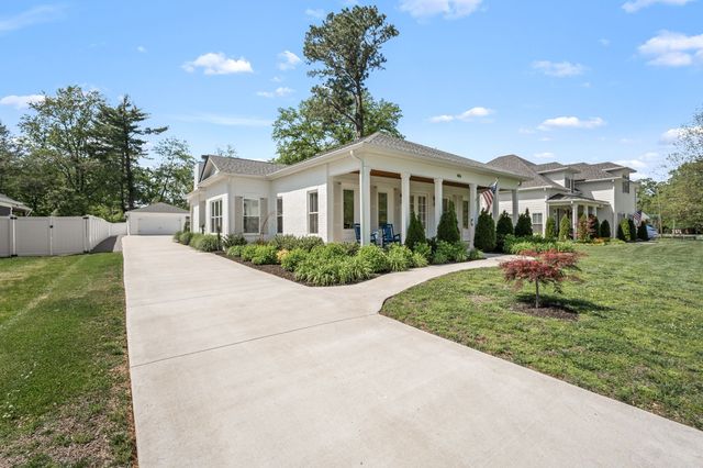 406 Minerva Dr, Murfreesboro, TN 37130