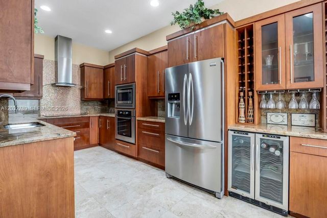 19301 Seneca Avenue, Weston, FL 33332