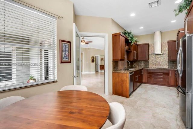 19301 Seneca Avenue, Weston, FL 33332