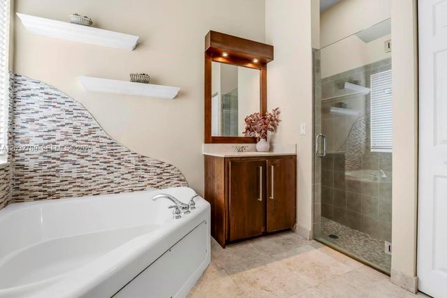 19301 Seneca Avenue, Weston, FL 33332