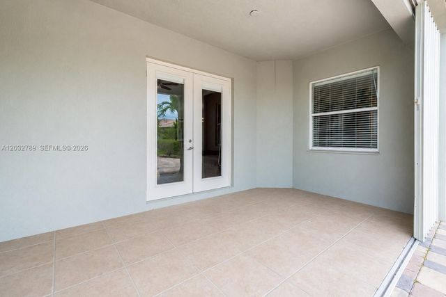 19301 Seneca Avenue, Weston, FL 33332