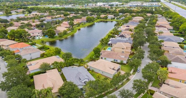 19301 Seneca Avenue, Weston, FL 33332