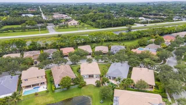 19301 Seneca Avenue, Weston, FL 33332
