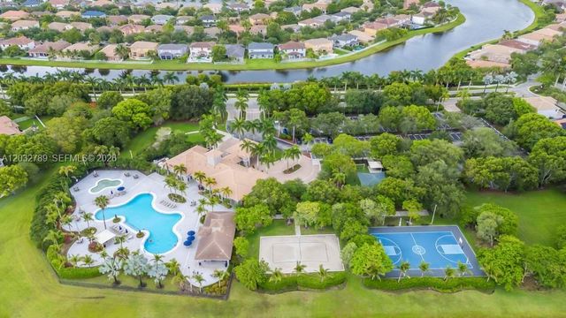 19301 Seneca Avenue, Weston, FL 33332