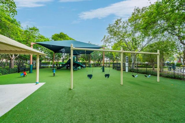 19301 Seneca Avenue, Weston, FL 33332