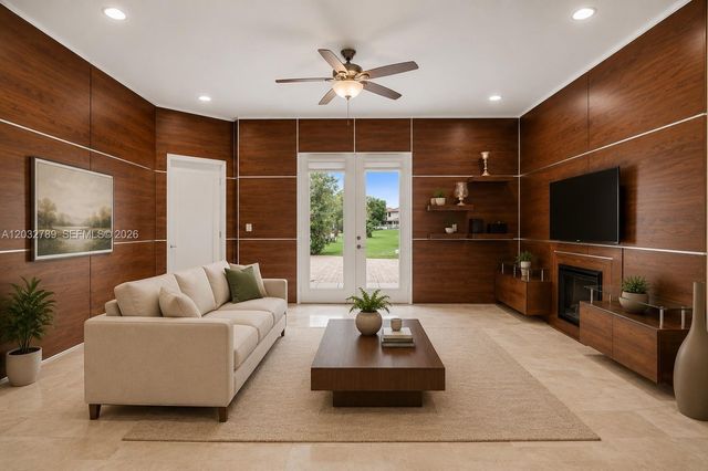 19301 Seneca Avenue, Weston, FL 33332