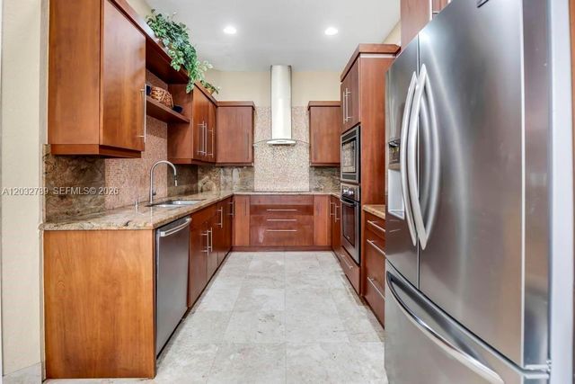 19301 Seneca Avenue, Weston, FL 33332