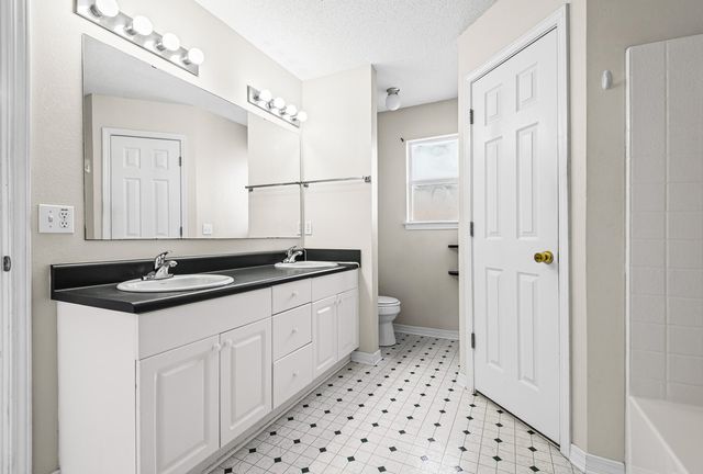 9523 Parker Place Drive, Navarre, FL 32566