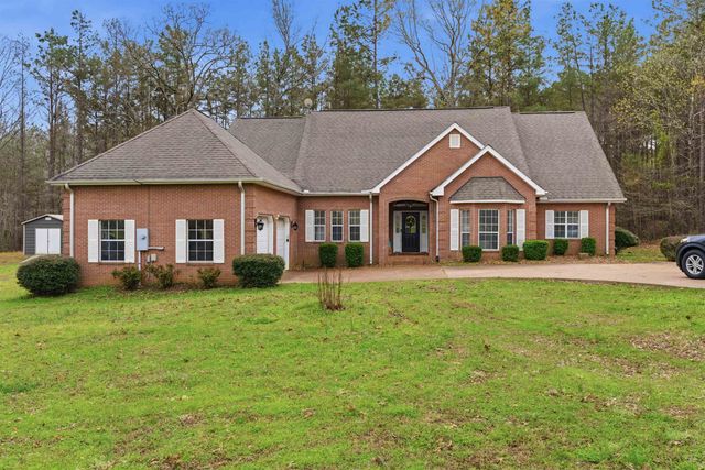 915 CLIFFTVIEW RD, Bolivar, TN 38008