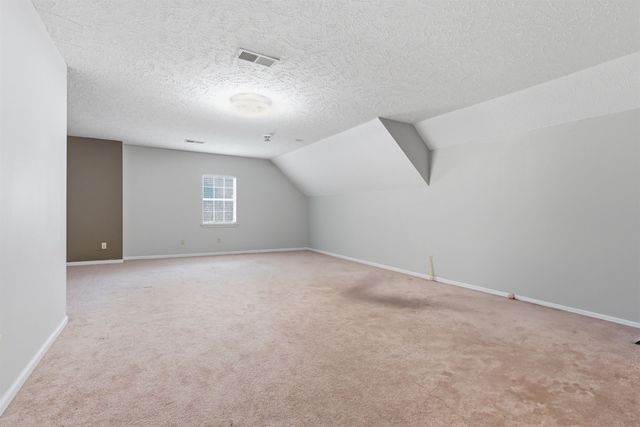 915 CLIFFTVIEW RD, Bolivar, TN 38008