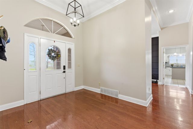 915 CLIFFTVIEW RD, Bolivar, TN 38008