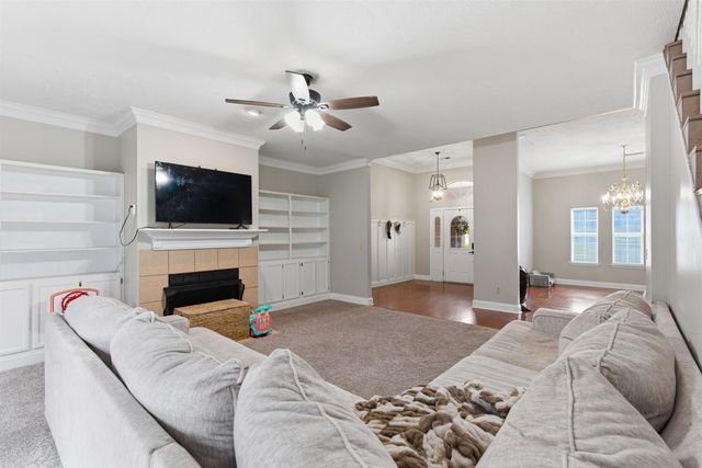 915 CLIFFTVIEW RD, Bolivar, TN 38008