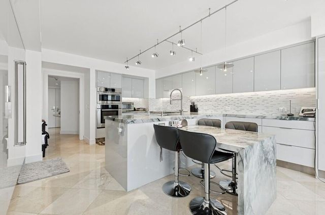 1400 S Ocean Boulevard 1004, Boca Raton, FL 33432