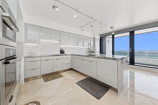 1400 S Ocean Boulevard 1004, Boca Raton, FL 33432