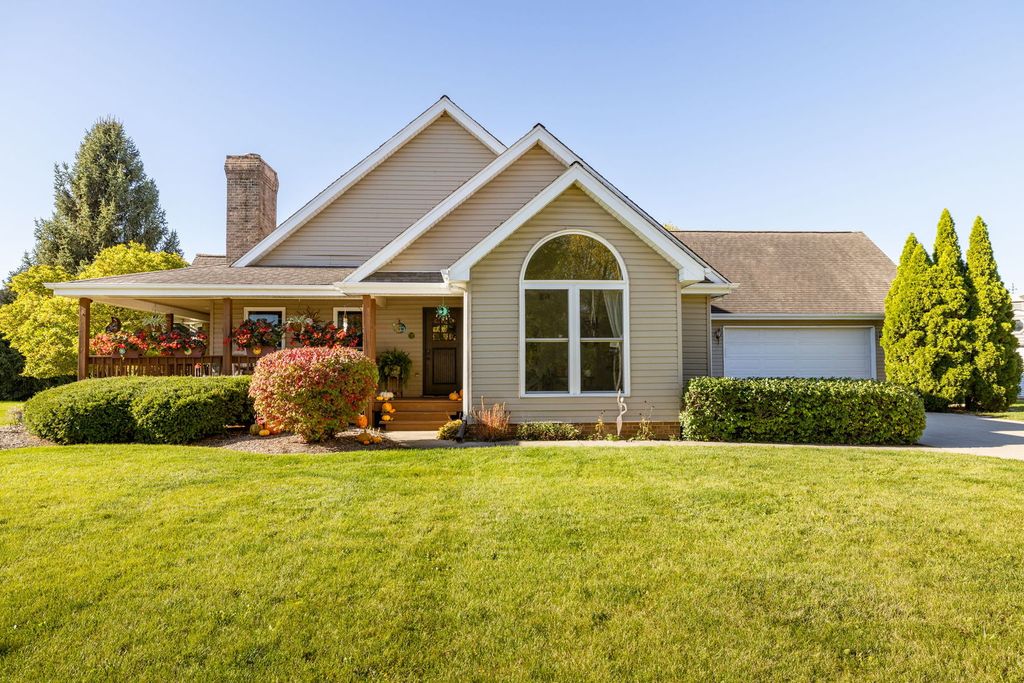 143 Bush Drive, Elwood, IL 60421