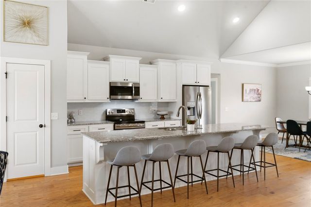 1266 Cassia Street, Tontitown, AR 72762