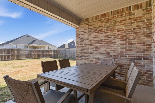 1266 Cassia Street, Tontitown, AR 72762