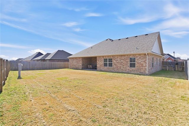 1266 Cassia Street, Tontitown, AR 72762