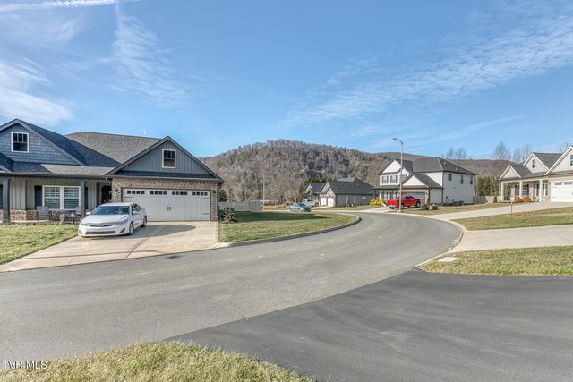 120 Ervin Loop, Erwin, TN 37650