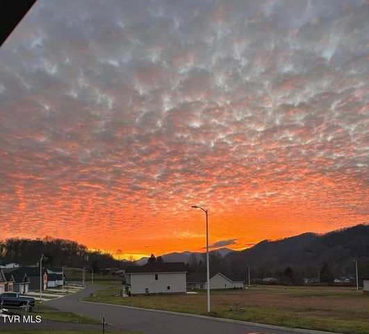 120 Ervin Loop, Erwin, TN 37650