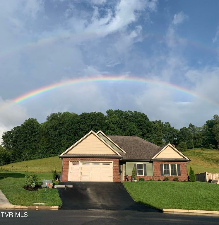 120 Ervin Loop, Erwin, TN 37650