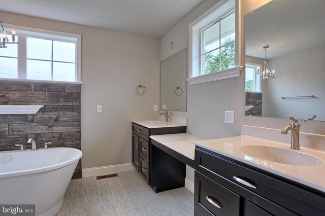 03 STARLIGHT LANE, Lebanon, PA 17046