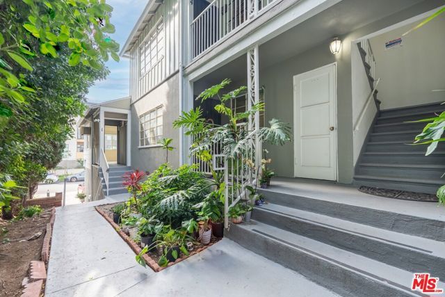 1754 Malcolm Avenue, Los Angeles, CA 90024