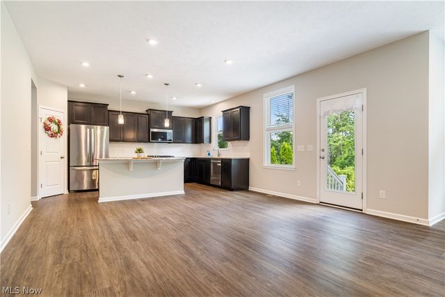 1720 Cobham Lane, Wadsworth, OH 44281