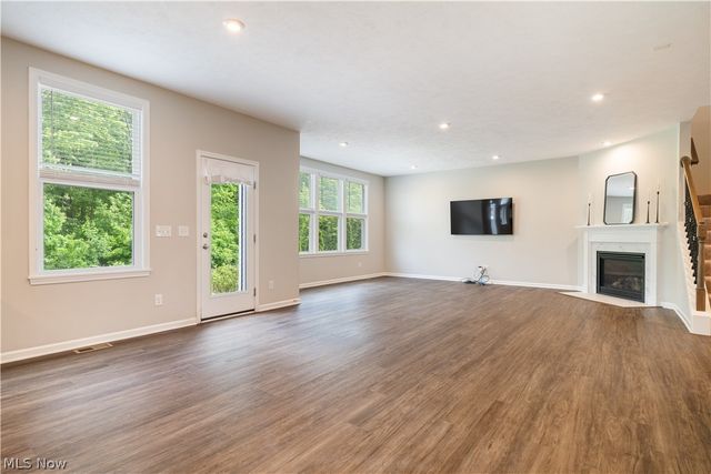 1720 Cobham Lane, Wadsworth, OH 44281