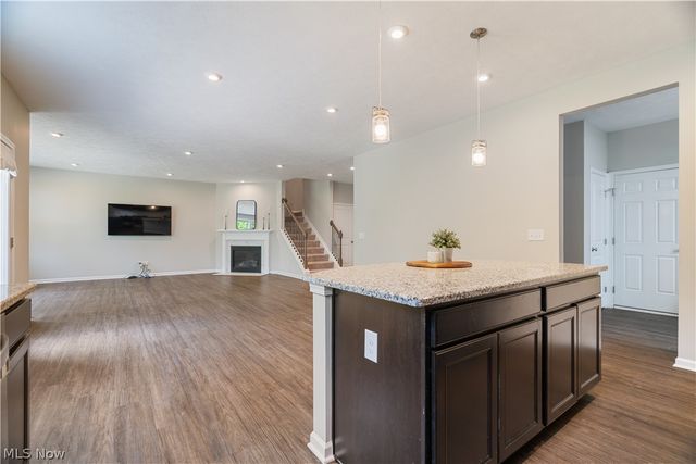 1720 Cobham Lane, Wadsworth, OH 44281