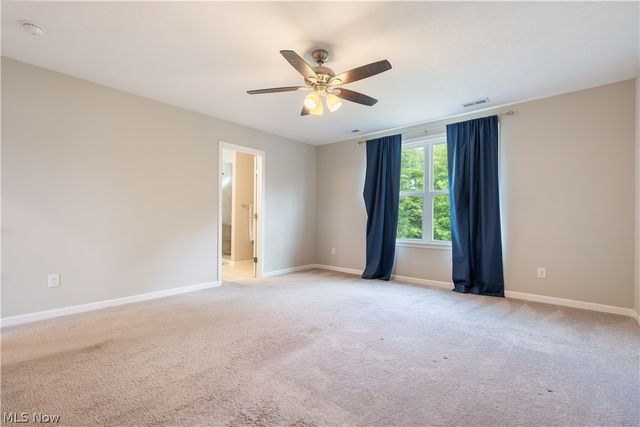 1720 Cobham Lane, Wadsworth, OH 44281