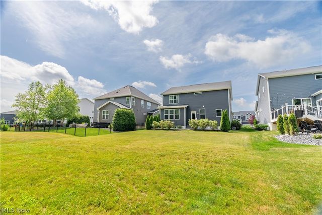 1720 Cobham Lane, Wadsworth, OH 44281
