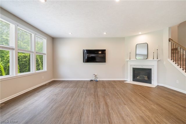 1720 Cobham Lane, Wadsworth, OH 44281