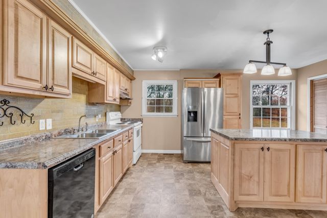 603 Douglas Ave, Lewisburg, TN 37091