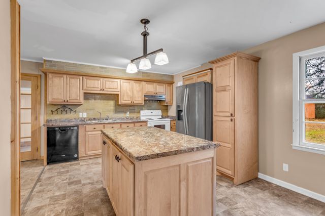 603 Douglas Ave, Lewisburg, TN 37091