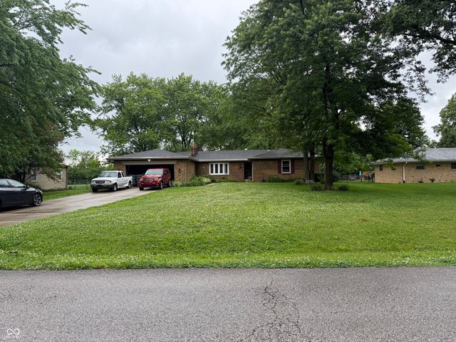 7660 S Oak Drive, Indianapolis, IN 46227
