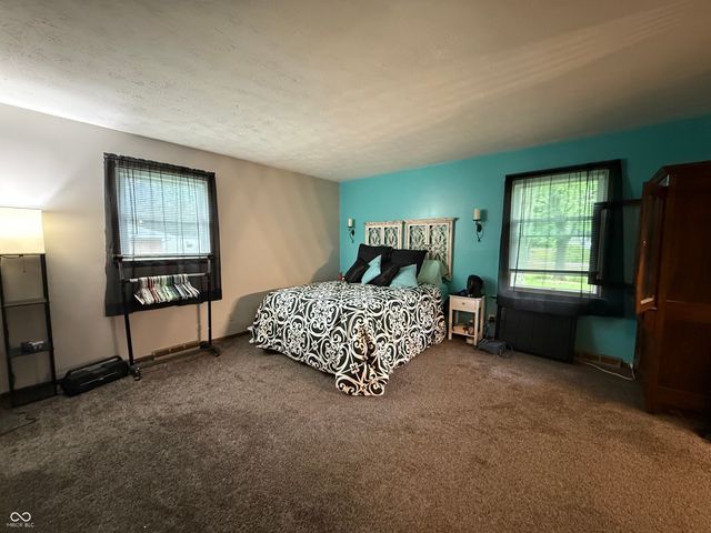7660 S Oak Drive, Indianapolis, IN 46227