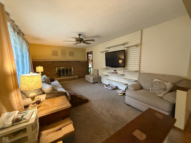 7660 S Oak Drive, Indianapolis, IN 46227